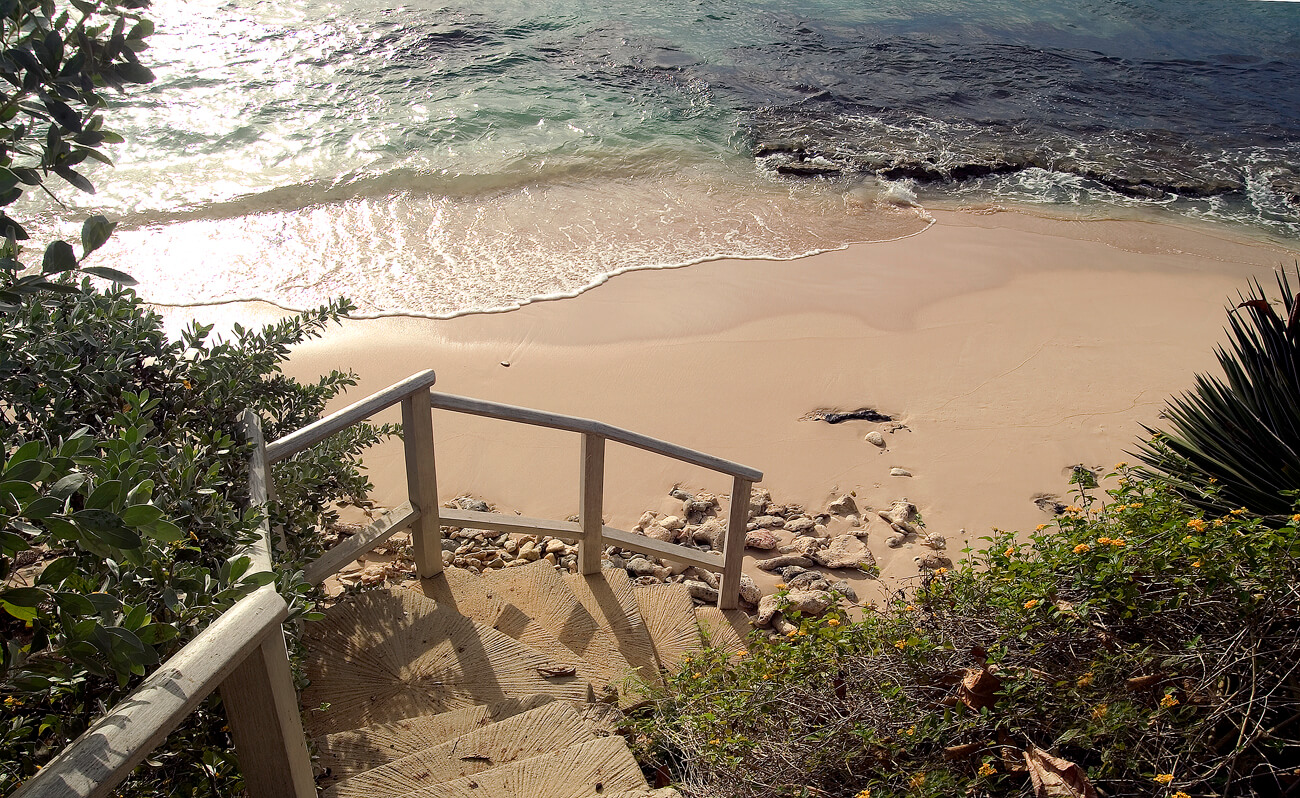 The Beach Hut - Young Estates Barbados