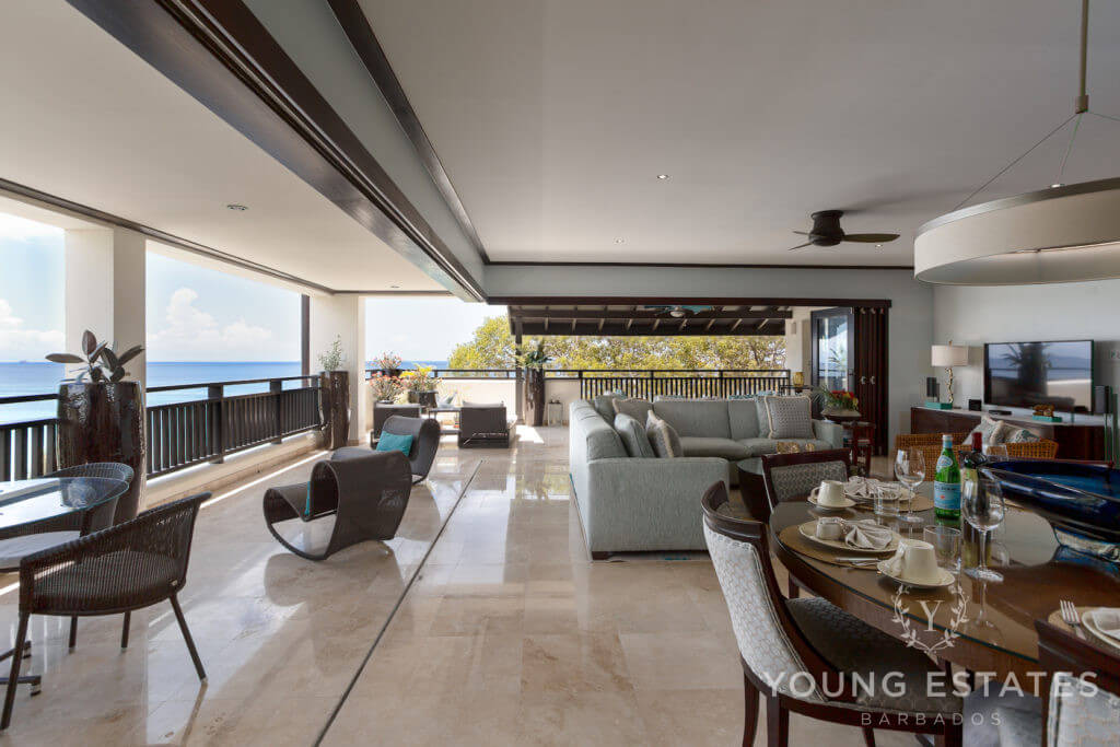 Crowsnest at Coral Cove