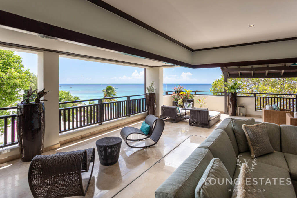 Crowsnest at Coral Cove