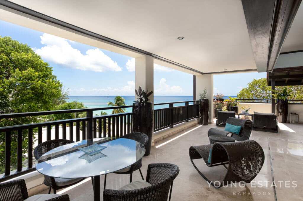 Crowsnest at Coral Cove