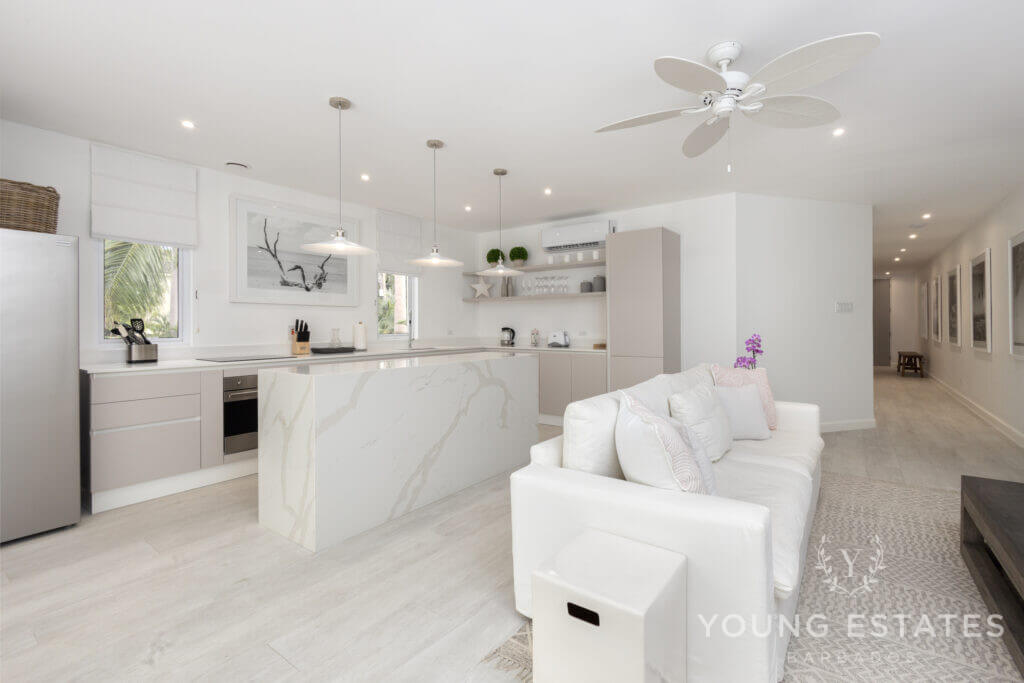 One Queens Street Apt 4