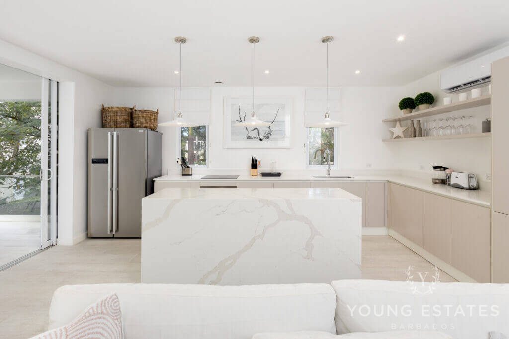 One Queens Street Apt 4