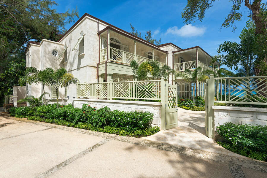 Hemingway House, Gibbs Beach
