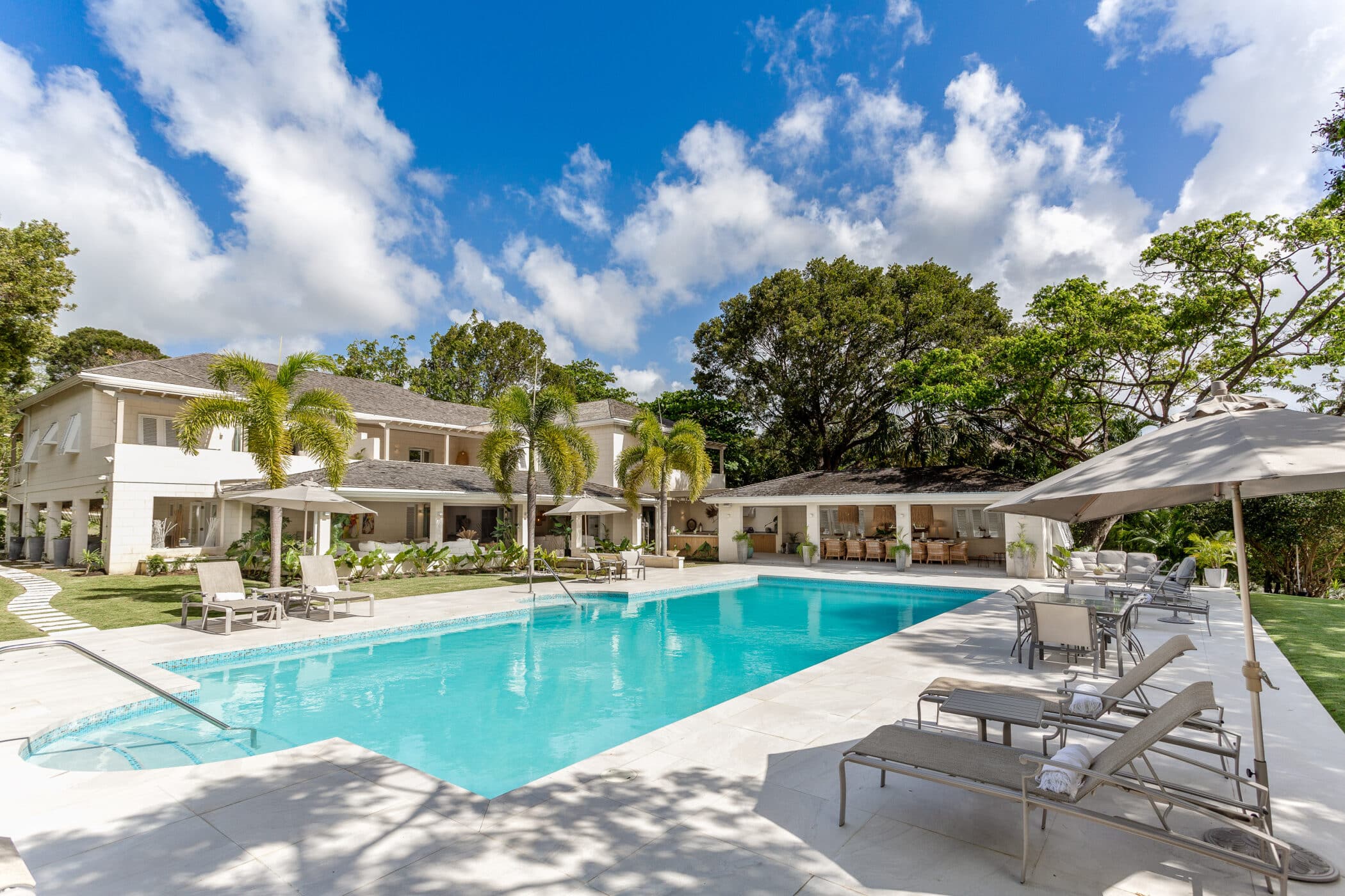 Aquarius Villa