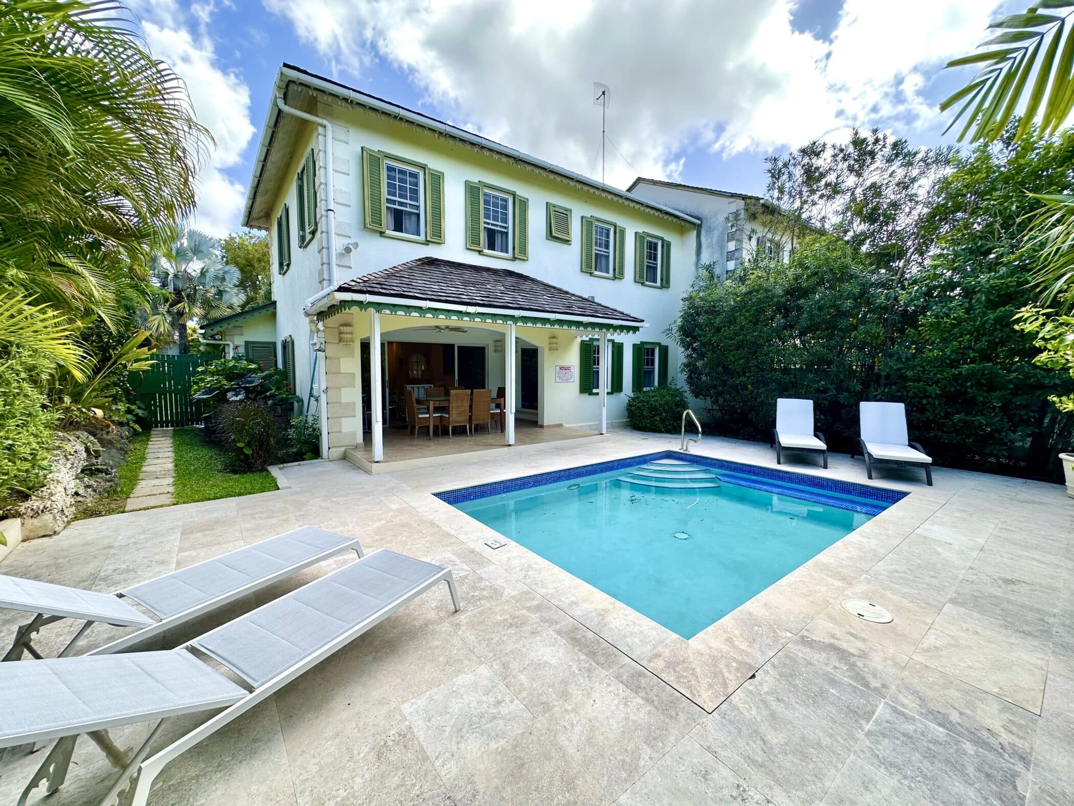 13 Heron Court